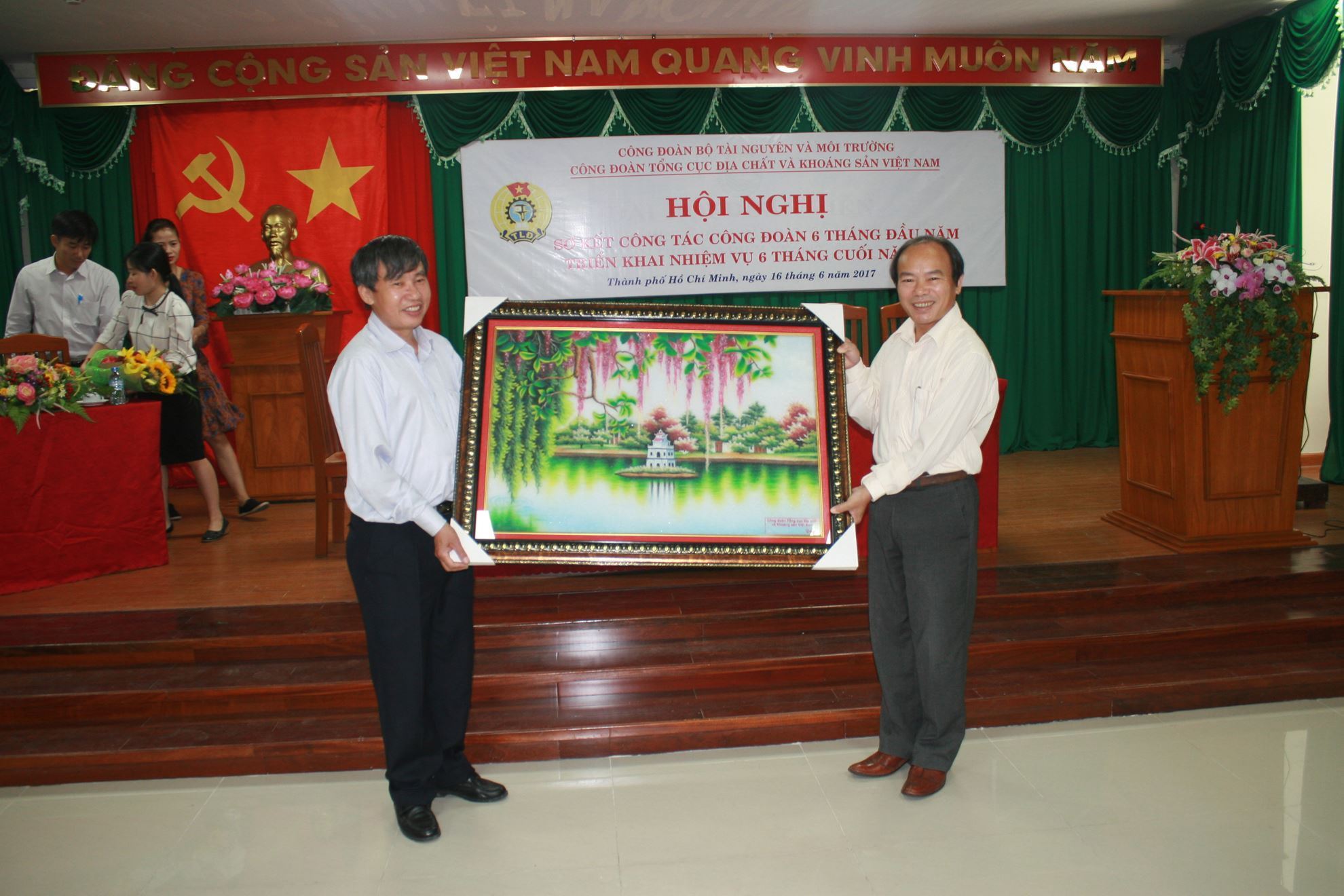 Hình hoạt động liên đoàn Hội nghị sơ kết công tác Công đoàn 6 tháng đầu năm, triển khai nhiệm vụ sáu tháng cuối năm năm 2017